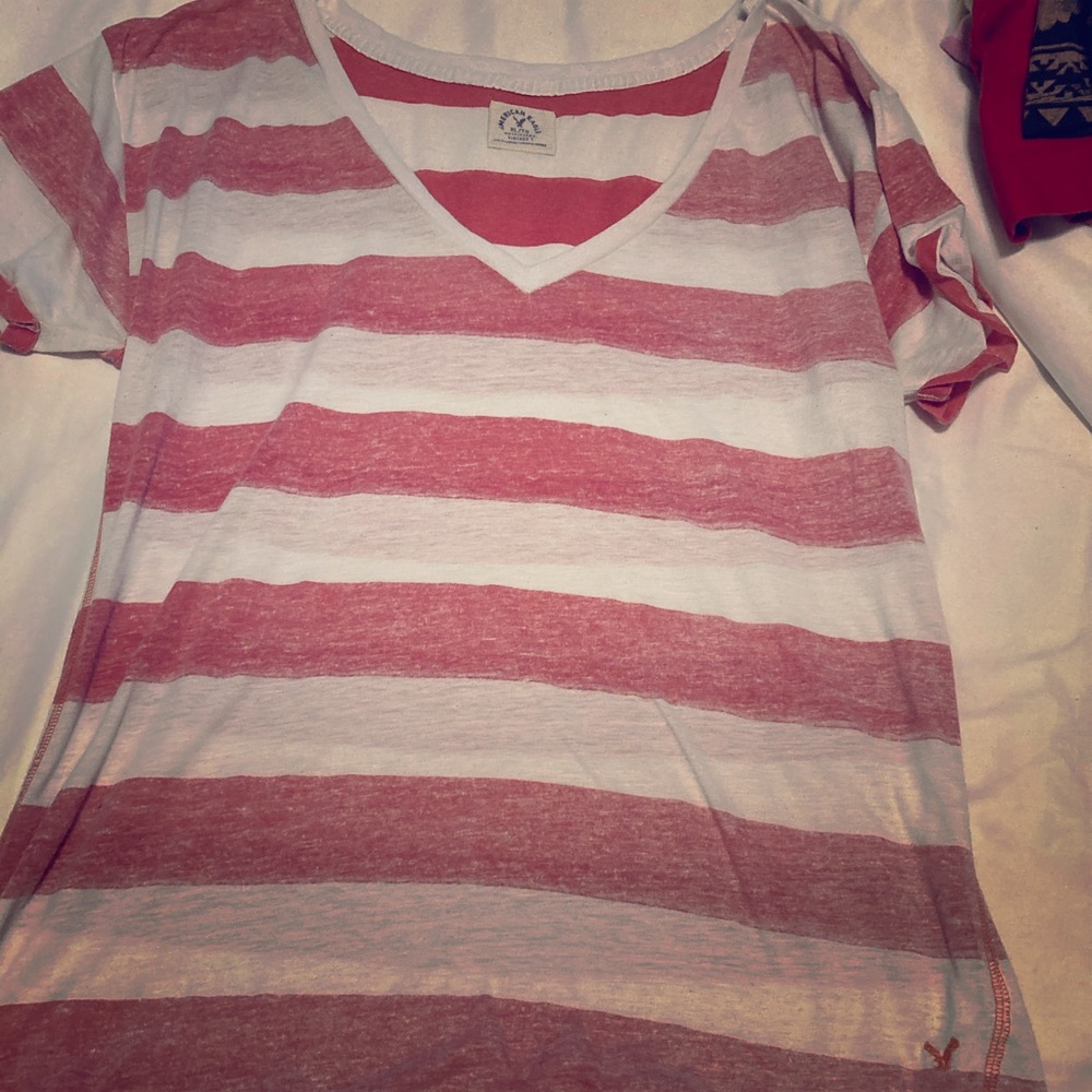 American Eagle tshirt